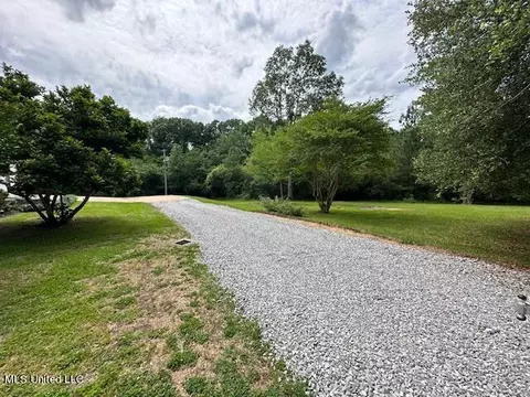Exterior - 6520 Hwy 18, Brandon, MS 39042 photo 13 of 18
