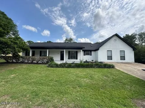 Exterior - 6520 Hwy 18, Brandon, MS 39042 photo 4 of 18