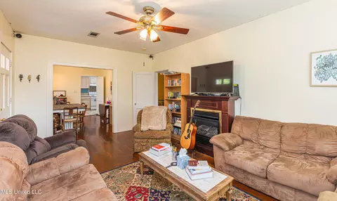 1842 Howard St, Jackson, MS 39202 photo 9