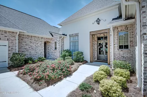 Exterior - 142 Carrington Dr, Madison, MS 39110 photo 3 of 10