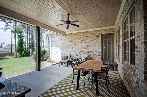 Exterior - 142 Carrington Dr, Madison, MS 39110 photo 5 of 10