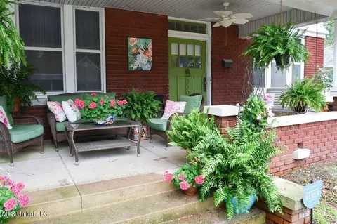 330 Maple St, Marks, MS 38646