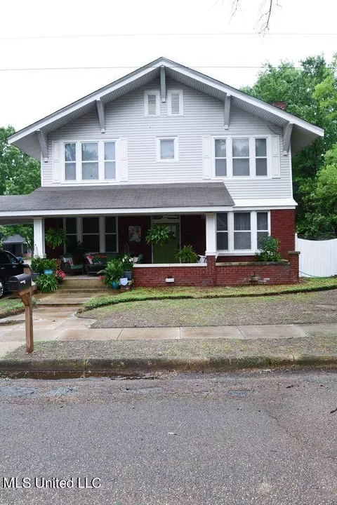 Exterior - 330 Maple St, Marks, MS 38646 photo 3 of 6