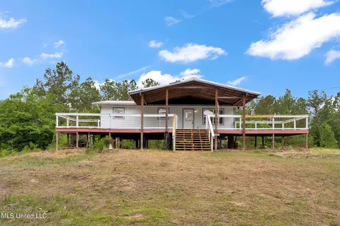 11093 Jolly Rd, Biloxi, MS 39532
