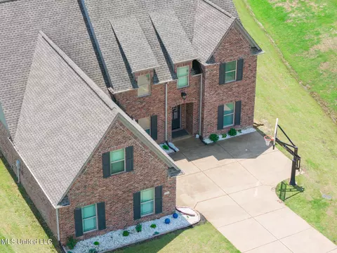 Exterior - 4651 Bakersfield Trce, Nesbit, MS 38651 photo 4 of 4