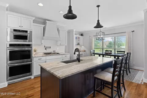 Kitchen - 4651 Bakersfield Trce, Nesbit, MS 38651 photo 2 of 5