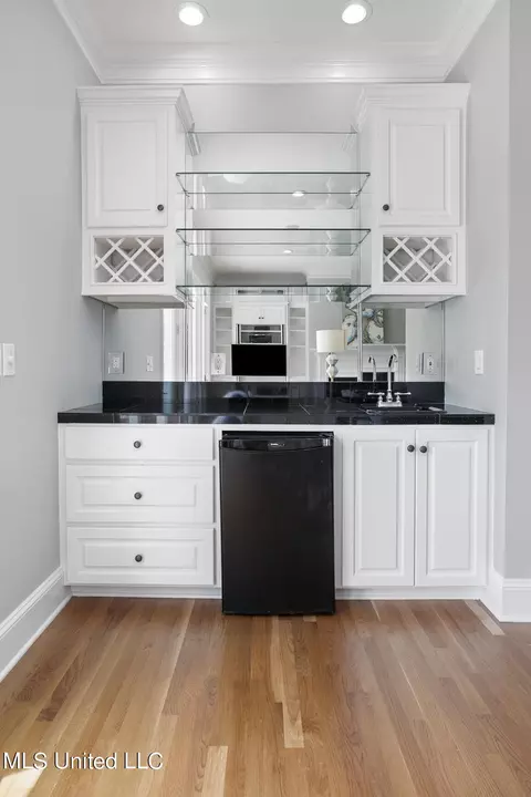 Kitchen - 119 Northshore Pt, Madison, MS 39110 photo 1 of 9