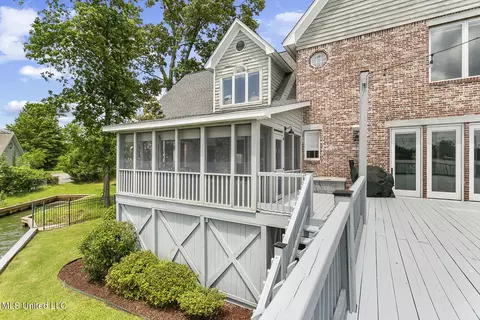 Exterior - 119 Northshore Pt, Madison, MS 39110 photo 4 of 9
