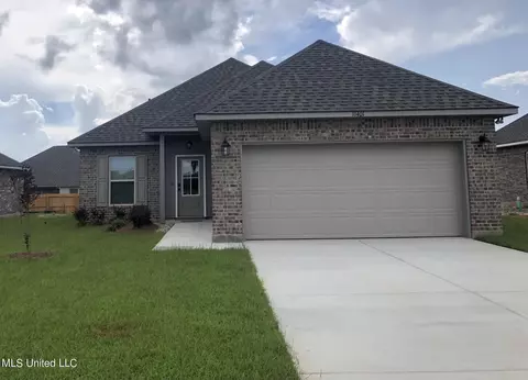 11401 Oak Aly, Gulfport, MS 39503