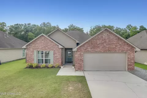 15173 Clemson Ave, Gulfport, MS 39503