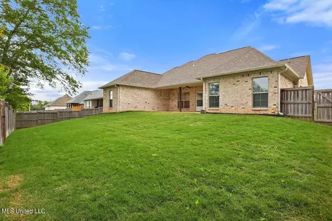 Exterior - 120 Glenwild Trl, Canton, MS 39046 photo 2 of 3