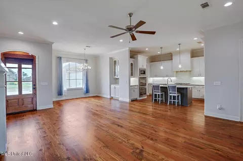 Living - 120 Glenwild Trl, Canton, MS 39046 photo 3 of 3
