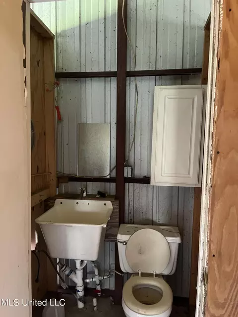 1230 Walt Tanner Rd, Lucedale, MS 39452 photo 22