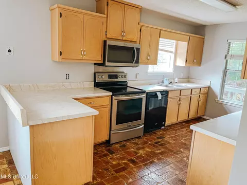 1230 Walt Tanner Rd, Lucedale, MS 39452 photo 9