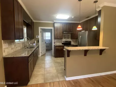 Kitchen - 2177 Mill Ext St, Lucedale, MS 39452 photo 1 of 4