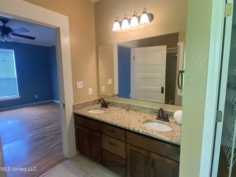 Bath - 2177 Mill Ext St, Lucedale, MS 39452 photo 3 of 5