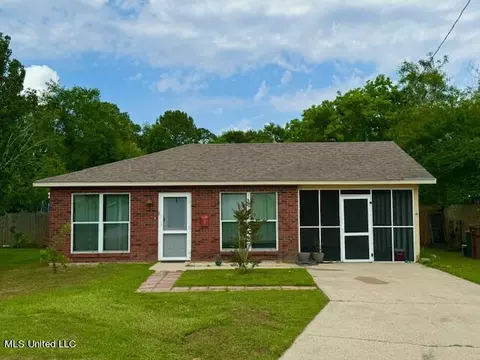 312 Charles Ave, Long Beach, MS 39560