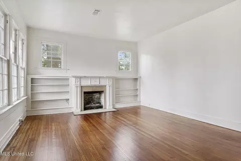 1728 Edgewood St, Jackson, MS 39202 photo 5