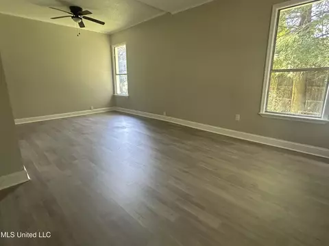 Living - 5131 Weems St, Moss Point, MS 39563 photo 10 of 11