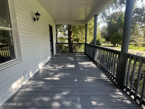 Exterior - 5131 Weems St, Moss Point, MS 39563 photo 3 of 7