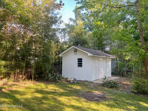 Exterior - 1142 Lyncrest Avenue Ave, Jackson, MS 39202 photo 9 of 11