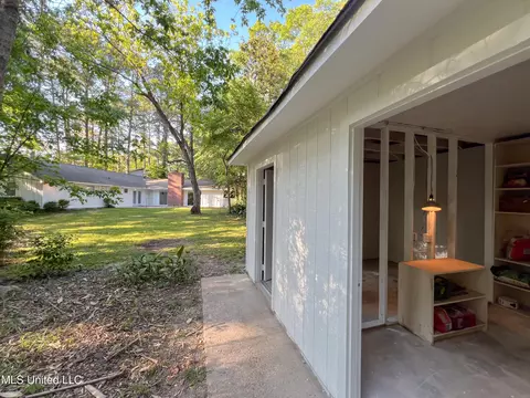 Exterior - 1142 Lyncrest Avenue Ave, Jackson, MS 39202 photo 10 of 11