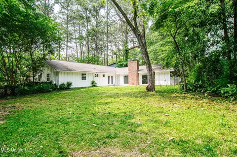 Exterior - 1142 Lyncrest Avenue Ave, Jackson, MS 39202 photo 5 of 11