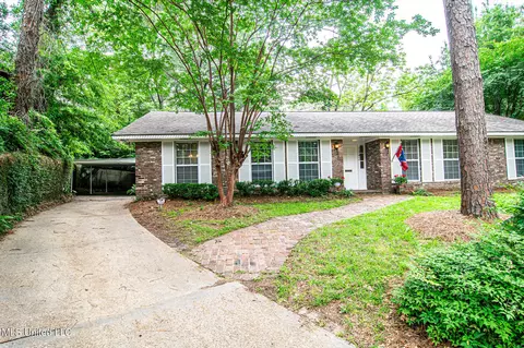 Exterior - 1142 Lyncrest Avenue Ave, Jackson, MS 39202 photo 2 of 11
