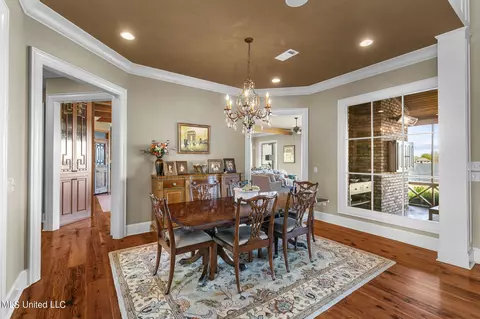 Dining - 107 Brooks Ct, Madison, MS 39110 photo 2 of 4