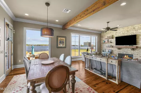 Dining - 107 Brooks Ct, Madison, MS 39110 photo 3 of 4