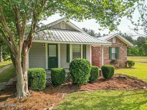 2183 King Bee Rd, Perkinston, MS 39573 photo 2