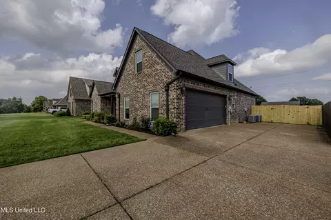 2330 Della St, Hernando, MS 38632 photo 5