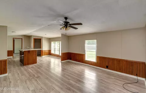 555 Henry Cannon Rd, Braxton, MS 39044 photo 5