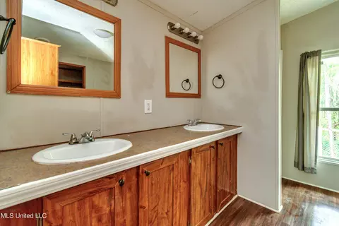 555 Henry Cannon Rd, Braxton, MS 39044 photo 14
