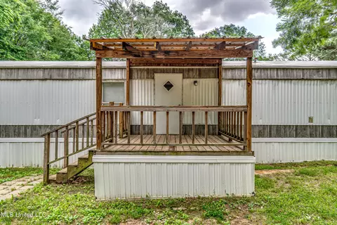 555 Henry Cannon Rd, Braxton, MS 39044 photo 3