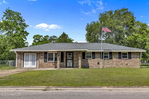602 Tandy Dr, Gulfport, MS 39503