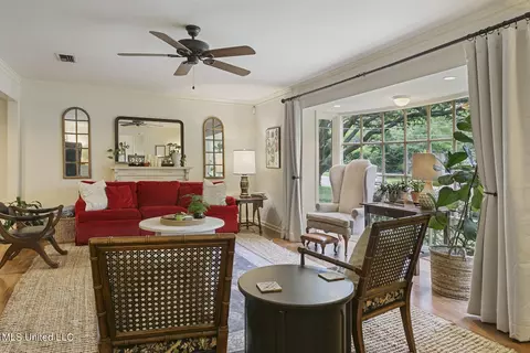 Living - 5205 Runnymede Rd, Jackson, MS 39211 photo 1 of 2