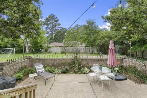 Exterior - 5205 Runnymede Rd, Jackson, MS 39211 photo 4 of 6