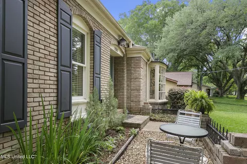 Exterior - 5205 Runnymede Rd, Jackson, MS 39211 photo 2 of 6
