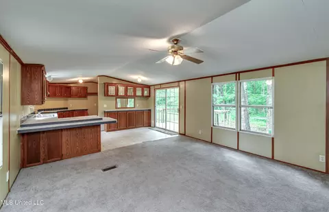 155 Valley Cv, Florence, MS 39073 photo 7