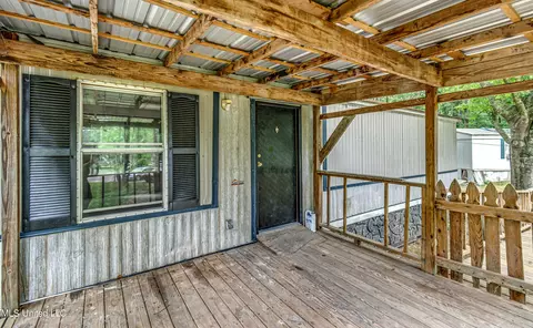 155 Valley Cv, Florence, MS 39073 photo 4