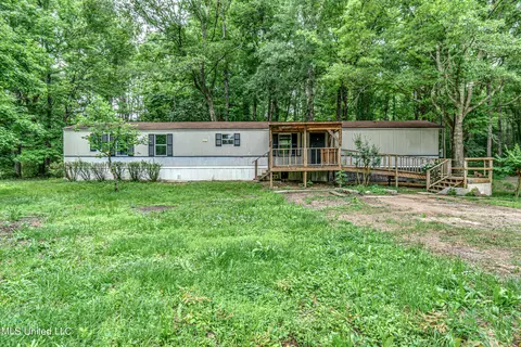 155 Valley Cv, Florence, MS 39073