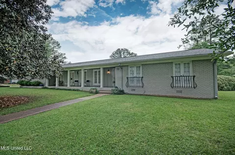 102 Dendron Dr, Jackson, MS 39211 photo 3