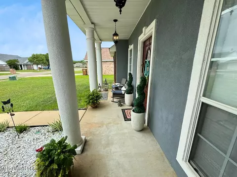 316 Pinecrest Blvd, Long Beach, MS 39560 photo 4