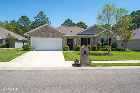 616 Verbena Dr, Long Beach, MS 39560