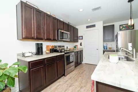 616 Verbena Dr, Long Beach, MS 39560 photo 6