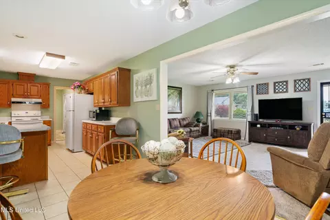 Dining - 3 Dina Ln, Sardis, MS 38666 photo 2 of 2