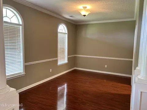 Living - 3625 Jaybird Rd, Hernando, MS 38632 photo 1 of 2