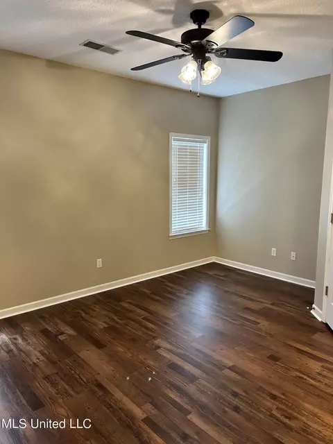 Bedroom - 3625 Jaybird Rd, Hernando, MS 38632 photo 2 of 2
