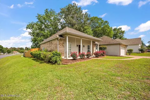 248 Cherry Bark Dr, Brandon, MS 39047 photo 2